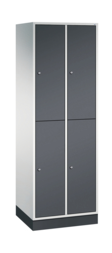 C+P Doppelstöckiger Garderobenschrank Intro, Abteilbreite 260 mm