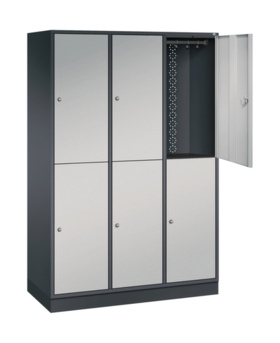 C+P Doppelstöckiger Großraum-Garderobenschrank Intro, Abteilbreite 360 mm