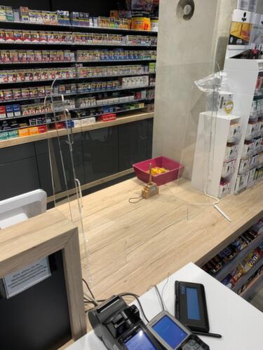 Hygieneschutzwand mit Durchreiche, Höhe x Breite 700 x 800 mm