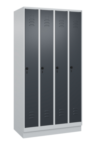 C+P Spind Classic Plus mit 4 Abteilen, Abteilbreite 250 mm