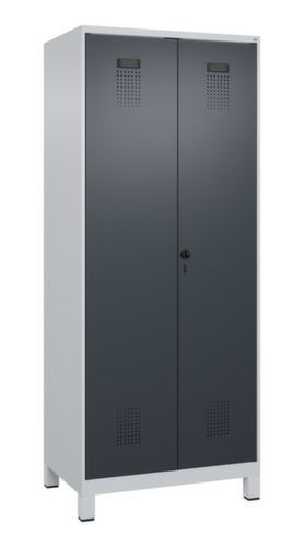 C+P Schwarz-Weiß-Spind Evolo PLUS mit Doppelabteil, Abteilbreite 400 mm