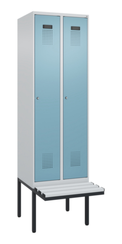 C+P Schwarz-Weiß-Spind Evolo PLUS mit Sitzbank, Abteilbreite 300 mm