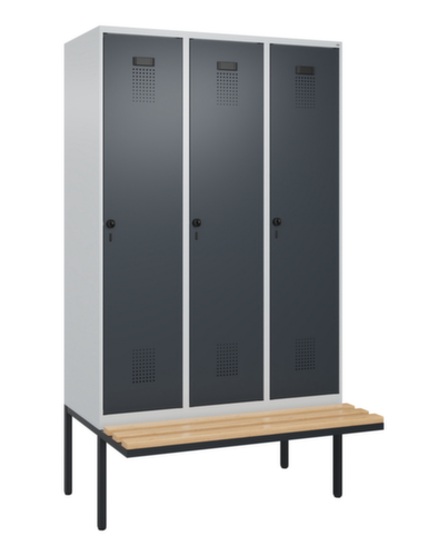 C+P Schwarz-Weiß-Spind Evolo PLUS mit Sitzbank, Abteilbreite 400 mm
