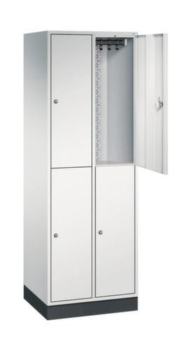 C+P Doppelstöckiger Garderobenschrank Intro, Abteilbreite 260 mm