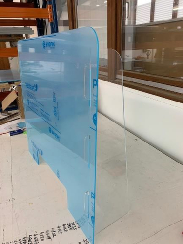 Hygieneschutzwand mit Durchreiche, Höhe x Breite 700 x 500 mm