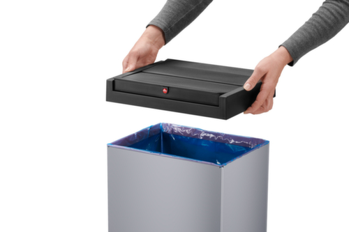 Hailo Abfallbehälter Big-Box Swing XL mit selbstschließendem Schwingdeckel, 52 l, silber