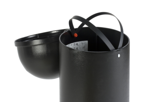 Rubbermaid Feuerhemmender Abfallbehälter, 57 l, schwarz, Deckel schwarz Detail 1 L