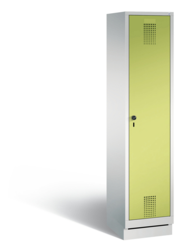 C+P Garderobenschrank Evolo mit 1 Abteil - Tür mit Lochbild, Abteilbreite 400 mm Standard 2 L