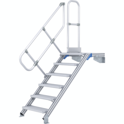 ZARGES Podesttreppe Z600 mit 60° Neigung Detail 1 L