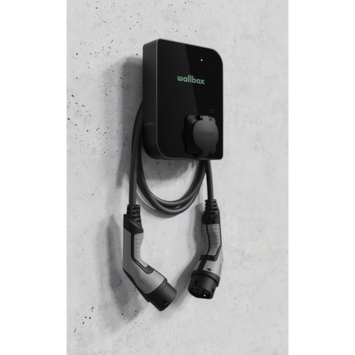 Wallbox E-Auto-Ladestation Copper SB mit integrierter Steckdose Milieu 4 L