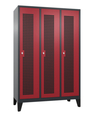 C+P Garderobenschrank Classic mit 3 Abteilen + Mitteltrennwand + Türen gelocht, Abteilbreite 400 mm