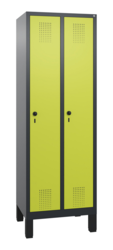 C+P Garderobenschrank Evolo mit 2 Abteilen - Türen mit Lochbild, Abteilbreite 300 mm