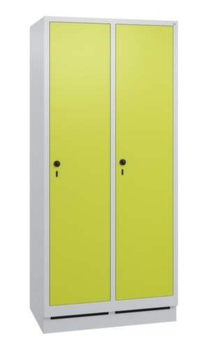 C+P Garderobenschrank Evolo mit 2 Abteilen - glatte Türen, Abteilbreite 400 mm