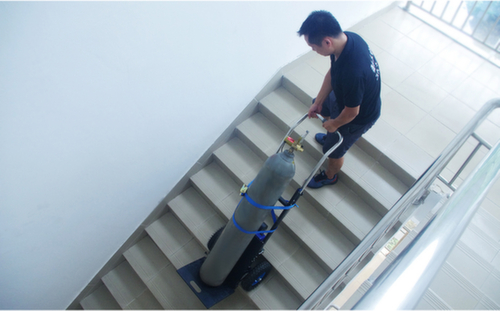Elektrischer Treppensteiger ERGO®, Traglast 170 kg, Schaufelbreite 380 mm, Vollgummi-Bereifung Milieu 3 L