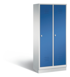 C+P Garderobenschrank Classic mit 2 Abteilen und Lüftungsschlitzen, Abteilbreite 400 mm