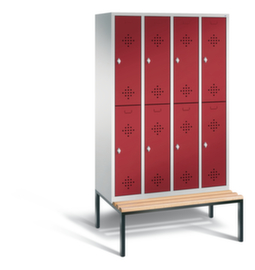 C+P Doppelstöckiger Umkleideschrank Classic mit Sitzbank + 4x2 Abteile, Abteilbreite 300 mm