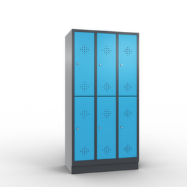 C+P Doppelstöckiger Garderobenschrank Classic mit 3x2 Abteilen mit Lüftungsrosetten, Abteilbreite 300 mm