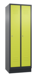 C+P Garderobenschrank Classic mit 2 Abteilen und Lüftungsschlitzen, Abteilbreite 300 mm