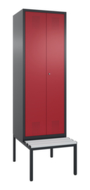 C+P Umkleideschrank Evolo mit untergebauter Sitzbank + 2 Abteile gemeinsam verschließbar, Abteilbreite 300 mm