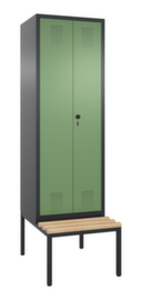 C+P Umkleideschrank Evolo mit untergebauter Sitzbank + 2 Abteile gemeinsam verschließbar, Abteilbreite 300 mm