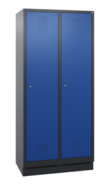 C+P Garderobenschrank Evolo mit 2 Abteilen - Türen mit Lochbild, Abteilbreite 400 mm