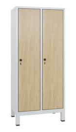 C+P Garderobenschrank Evolo mit 2 Abteilen + Dekortüren, Abteilbreite 400 mm