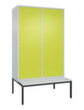 C+P Umkleideschrank Classic mit Sitzbank + 4 Abteile je 2 mit 1 Tür, Abteilbreite 300 mm
