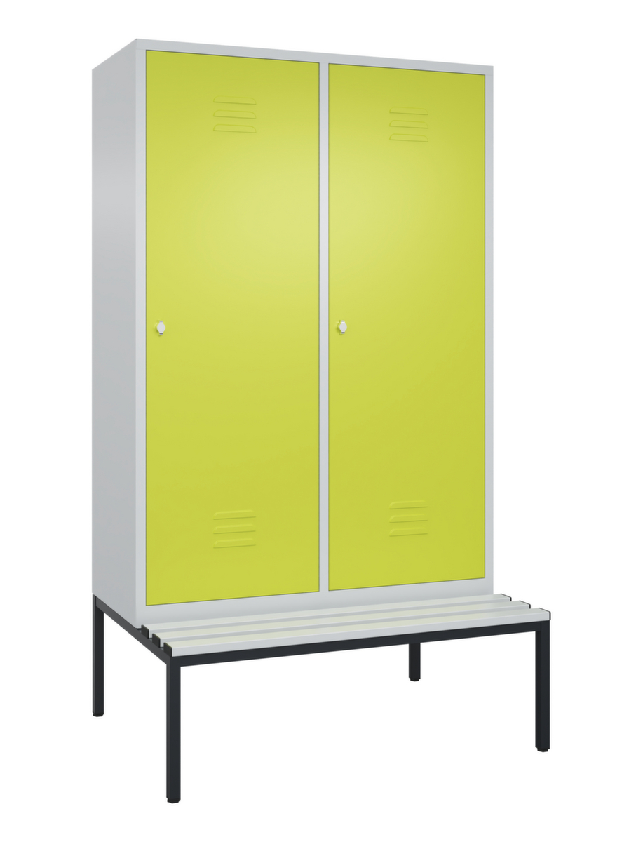 C+P Umkleideschrank Classic mit Sitzbank + 4 Abteile je 2 mit 1 Tür, Abteilbreite 300 mm