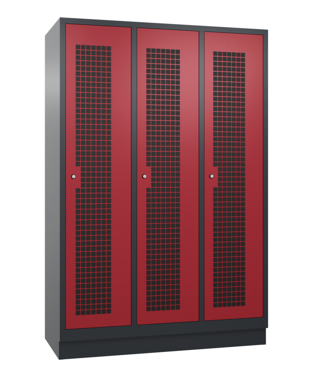 C+P Garderobenschrank Classic mit 3 Abteilen + Mitteltrennwand + Türen gelocht, Abteilbreite 400 mm