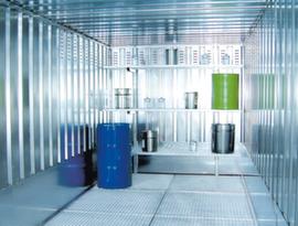 Gitterrostregal für Gefahrstoff-Container