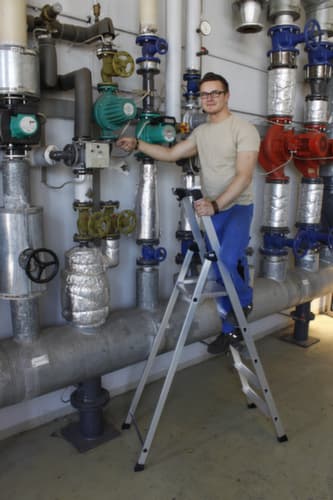 Krause Stufenstehleiter MONTO® Solido® mit Gerstenkorn-Podest, 5 profilierte Stufen