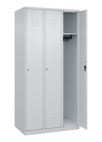 C+P Spind Classic Plus mit 3 Abteilen, Abteilbreite 300 mm