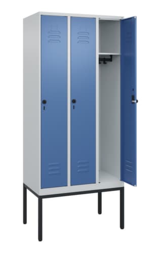 C+P Spind Classic Plus mit 3 Abteilen, Abteilbreite 300 mm