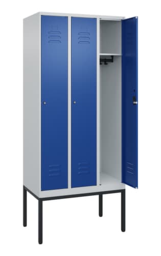 C+P Spind Classic Plus mit 3 Abteilen, Abteilbreite 300 mm