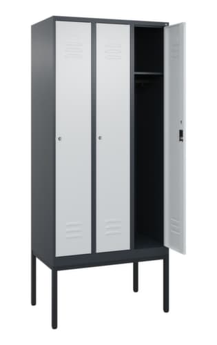 C+P Spind Classic Plus mit 3 Abteilen, Abteilbreite 300 mm