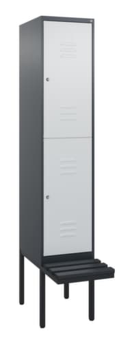 C+P Doppelstöckiger Spind Classic Plus mit Sitzbank, Abteilbreite 400 mm