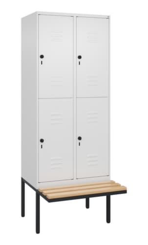 C+P Doppelstöckiger Spind Classic Plus mit Sitzbank, Abteilbreite 400 mm