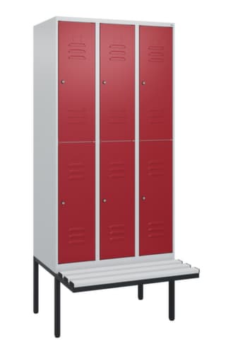 C+P Doppelstöckiger Spind Classic Plus mit Sitzbank, Abteilbreite 300 mm