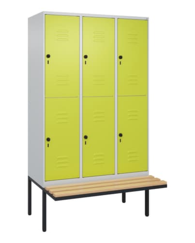 C+P Doppelstöckiger Spind Classic Plus mit Sitzbank, Abteilbreite 400 mm