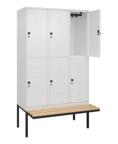 C+P Doppelstöckiger Spind Classic Plus mit Sitzbank, Abteilbreite 400 mm